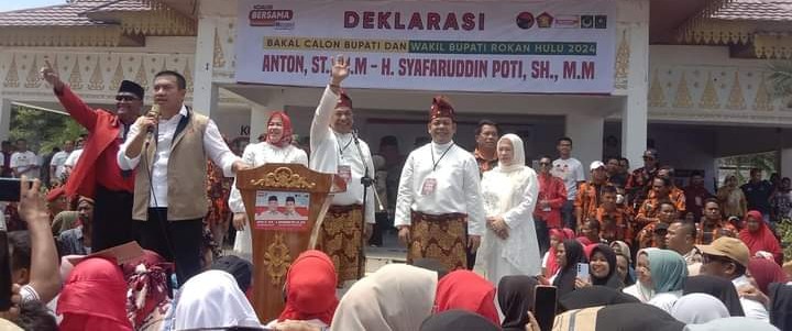 Ribuan Massa Deklarasikan Pasangan Anton- Syafaruddin