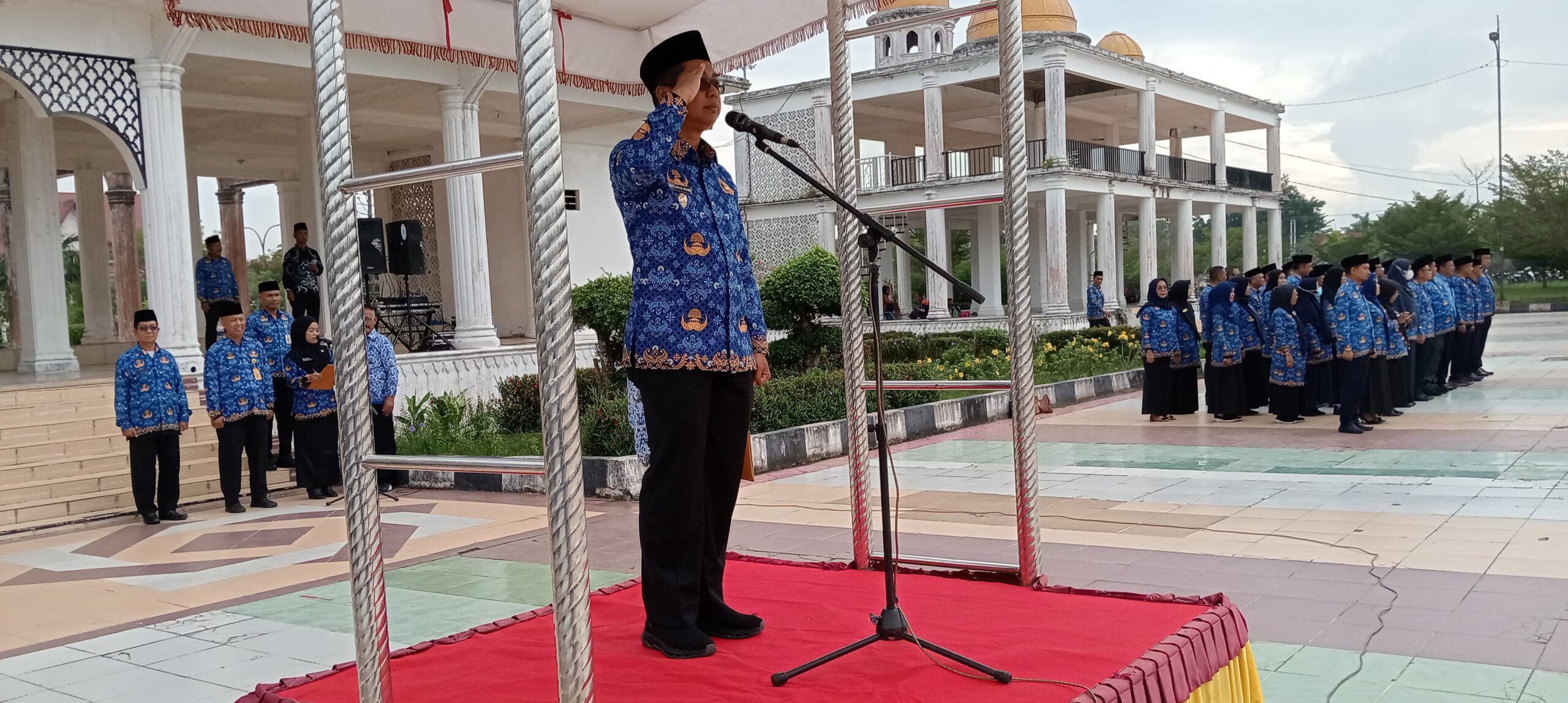 Pimpinan Apel Pagi, Wabup Rohil: Tingkatkan Disiplin dan Sinergi
