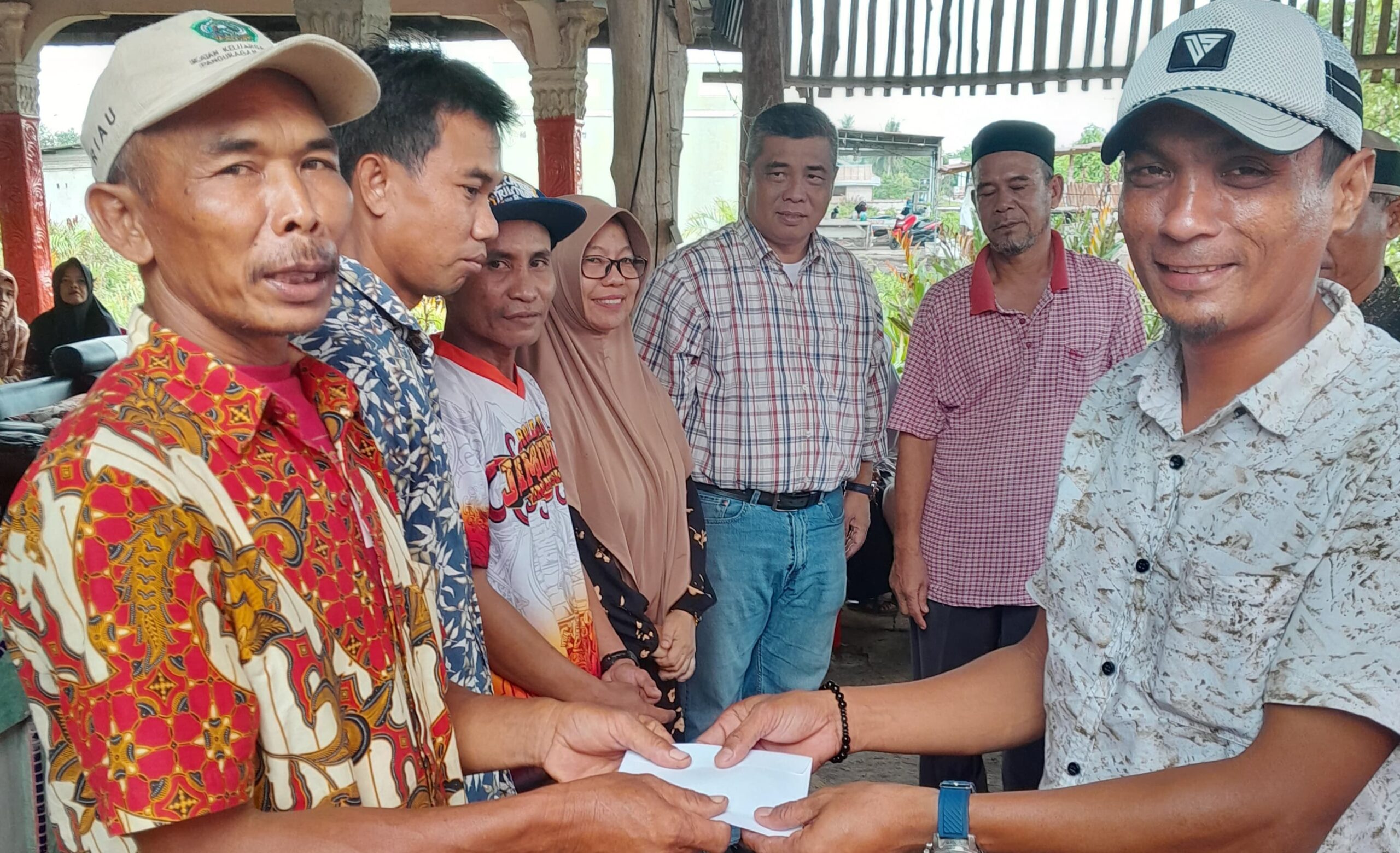 Reses Haji Rafee Penuh Warna: Dari Bantuan UMKM, Aspirasi Warga, hingga Kuis Berhadiah