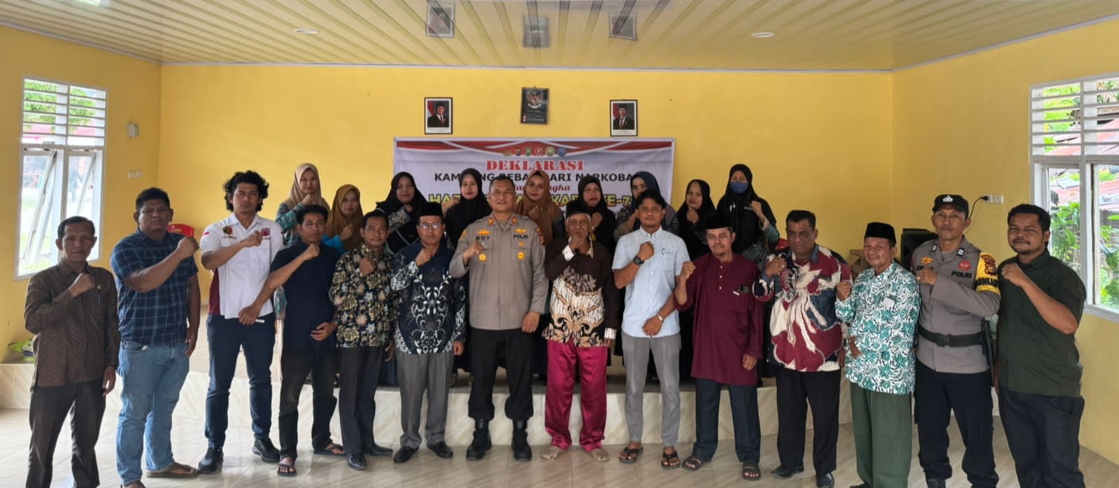 Kapolsek Pujud Deklarasi Kampung Bebas Narkoba Bersama Upika