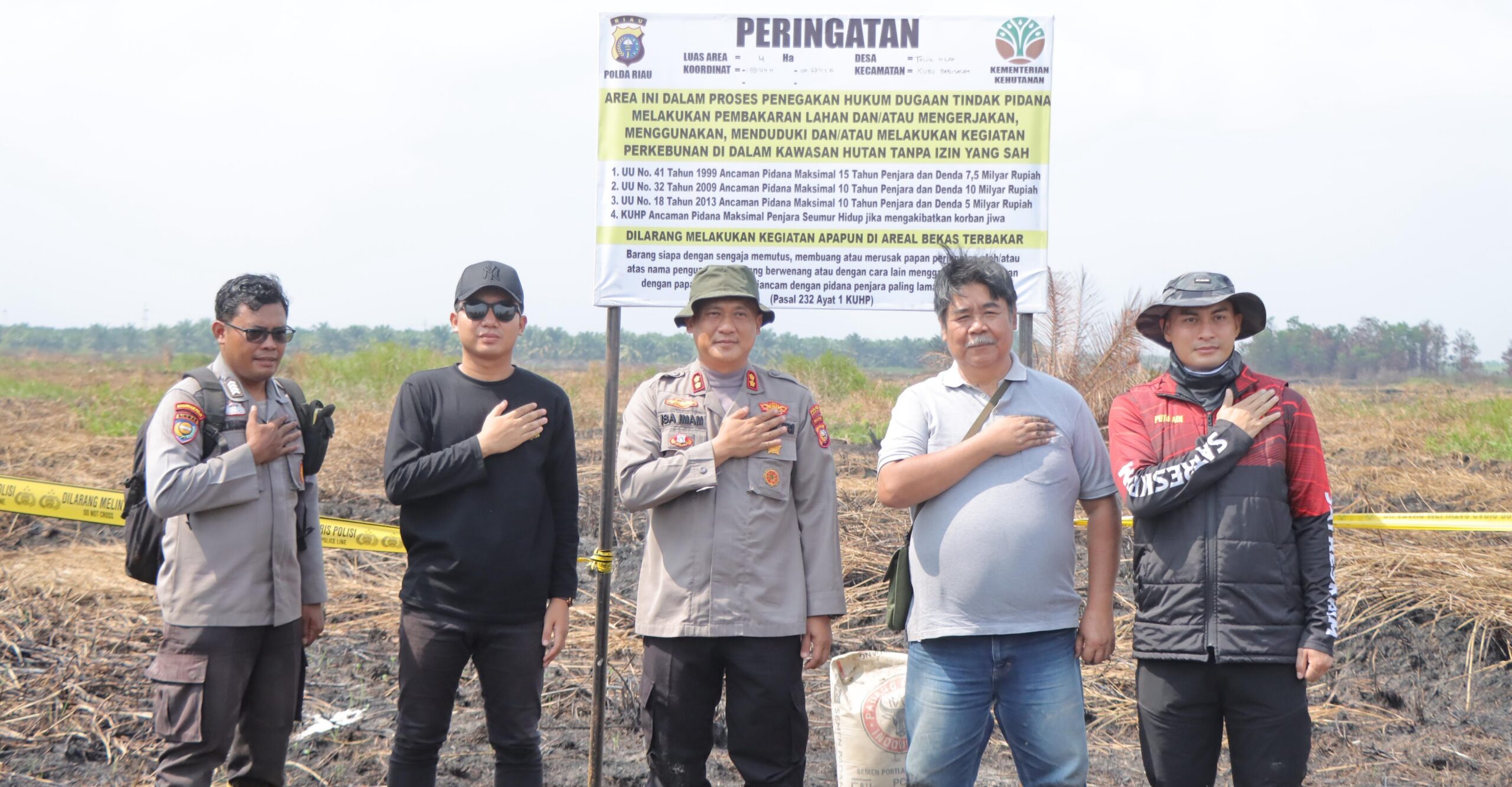 Kapolres Rohil Pasang Police Line di Lokasi Karhutla