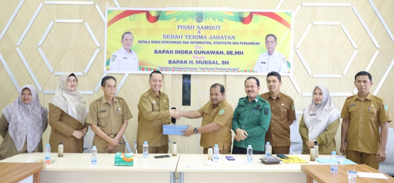Sertijab Kepala Dinas Kominfo Rohil Penuh Keakraban