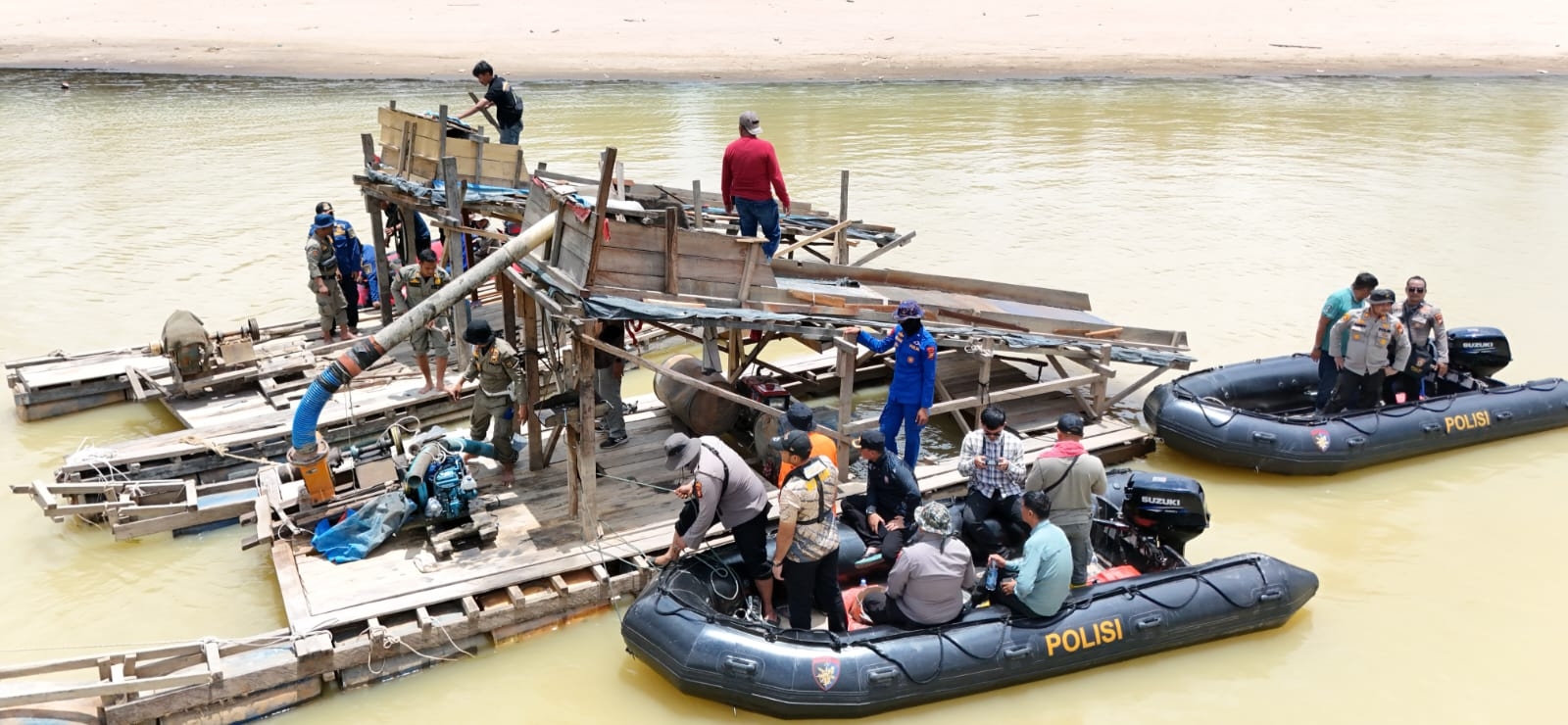 Gelar Patroli Gabungan, Polres Kuansing Tertibkan 55 Rakit PETI Tanpa Izin