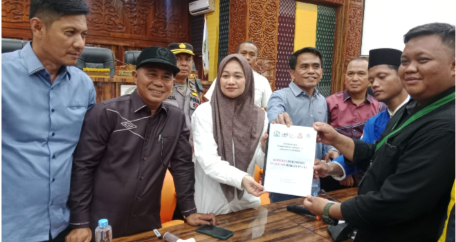 Mahasiswa Rohil Gelar Aksi Ketua DPRD Langsung Respon