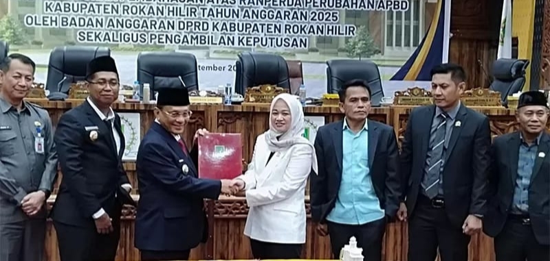 Paripurna DPRD Rohil Sahkan APBD-P 2025
