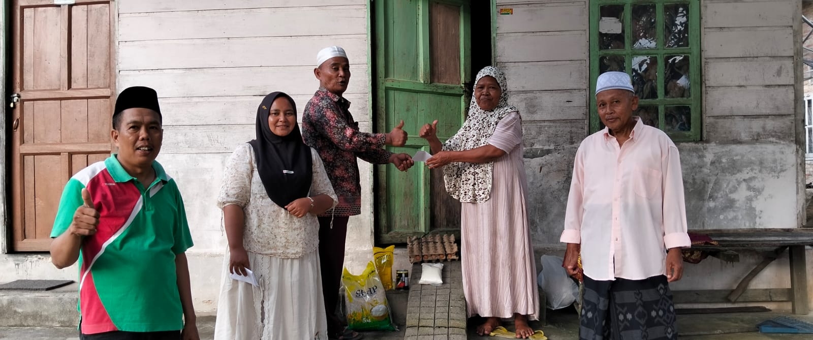 Ustadz Rano Wiradi: Kegiatan GJB Pemuda Sintong Sangat Membantu Warga