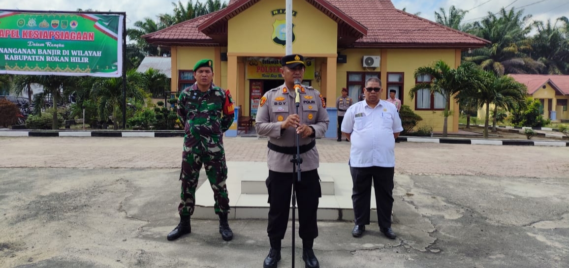 Antisipasi Bencana Banjir Kapolsek Pujud Gelar Apel Siaga Bersama Upika