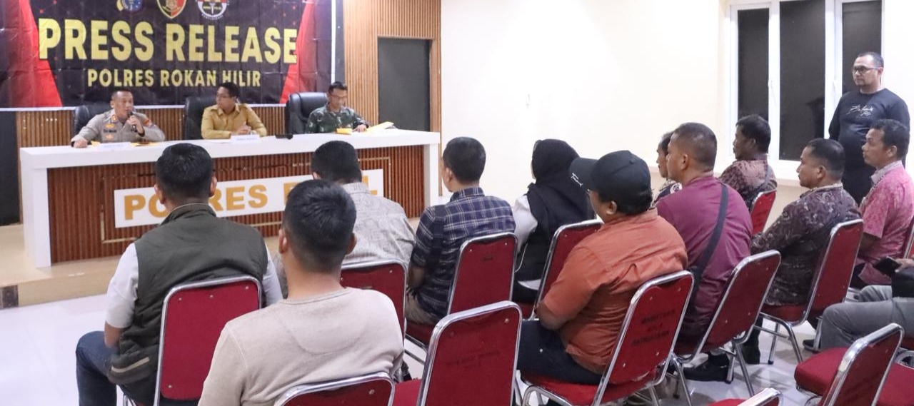 Kapolres Rohil Mediasikan Warga dan PT. UTS, Hasilkan 7 Kesepakatan