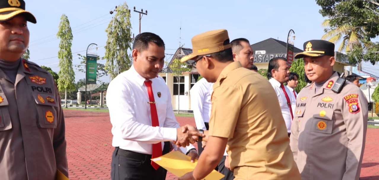 Pemda Rohil Beri Penghargaan Ke Polres Berhasil Dalam Pengungkapan Narkotika