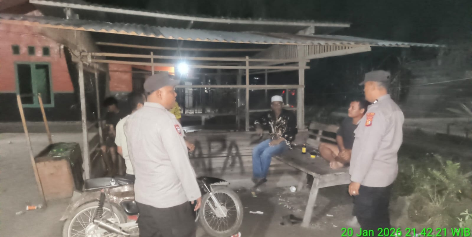 Jaga Kamtibmas Polsek Pujud Rutin Cek Pos Siskamling Warga