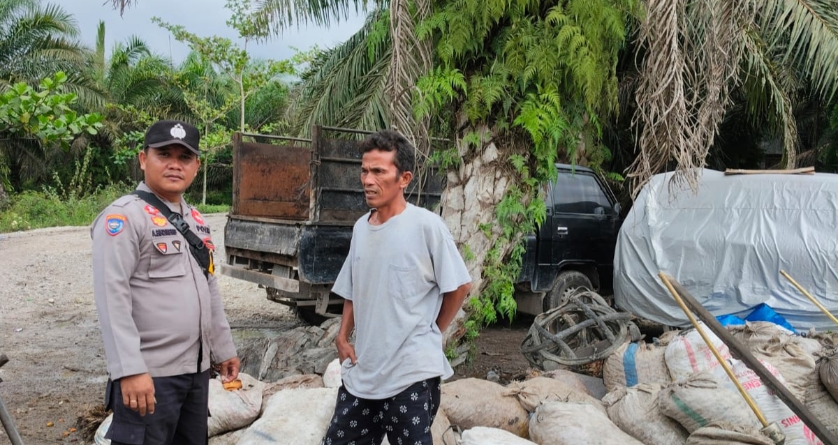 Polsek Pujud Sosialisasikan Pesan Kamtibmas Bersama Warga