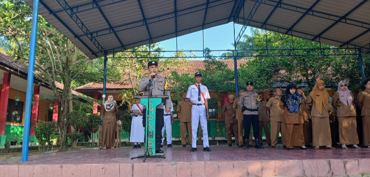 Kapolsek Bagan Sinembah Sosialisasi Bahaya Narkoba di SMPN 02 Balai Jaya