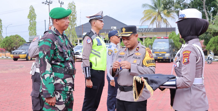 Fokus Edukasi dan Cegah Lakalantas Polres Rohil Gelar Apel Ops LK 2026