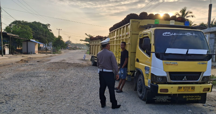 Agar Warga Aman Polsek Pujud Rutin Strong Point