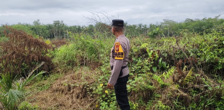 Polsek Pujud Gencar Sosialisasi Larangan Membakar Hutan ke Warga