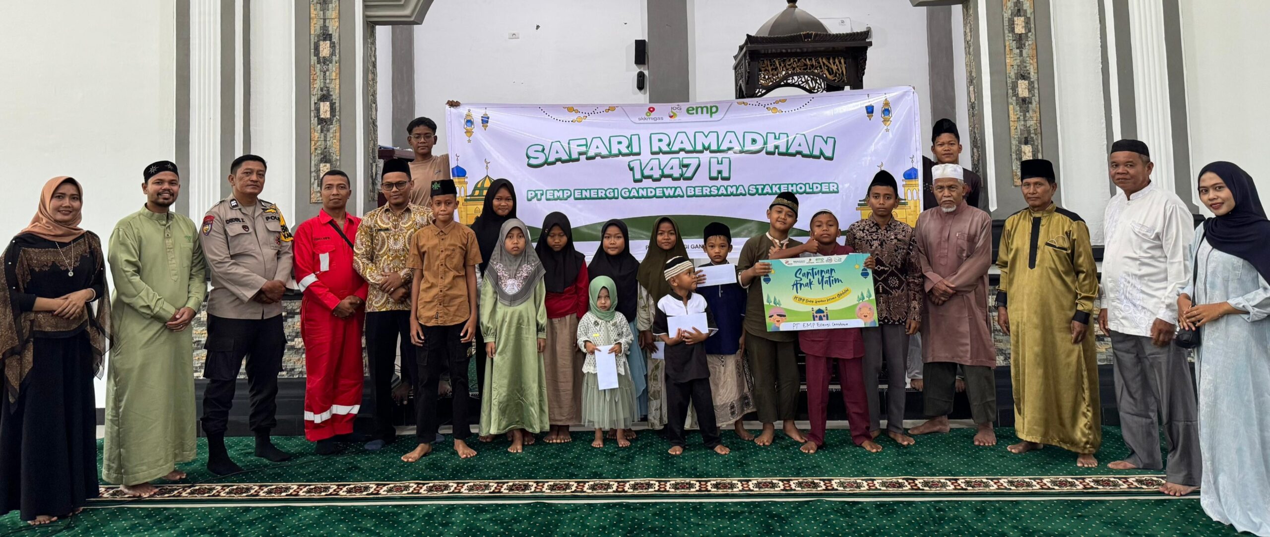 Peduli Sesama PT. EMP Energi Gandewa Santuni Anak di Dua Desa