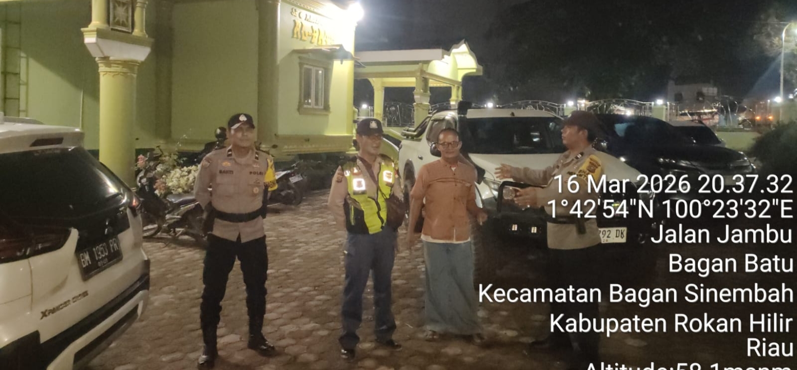 Cipta Kondusif Polsek Bagan Sinembah Gelar PAM Sholat Tarawih