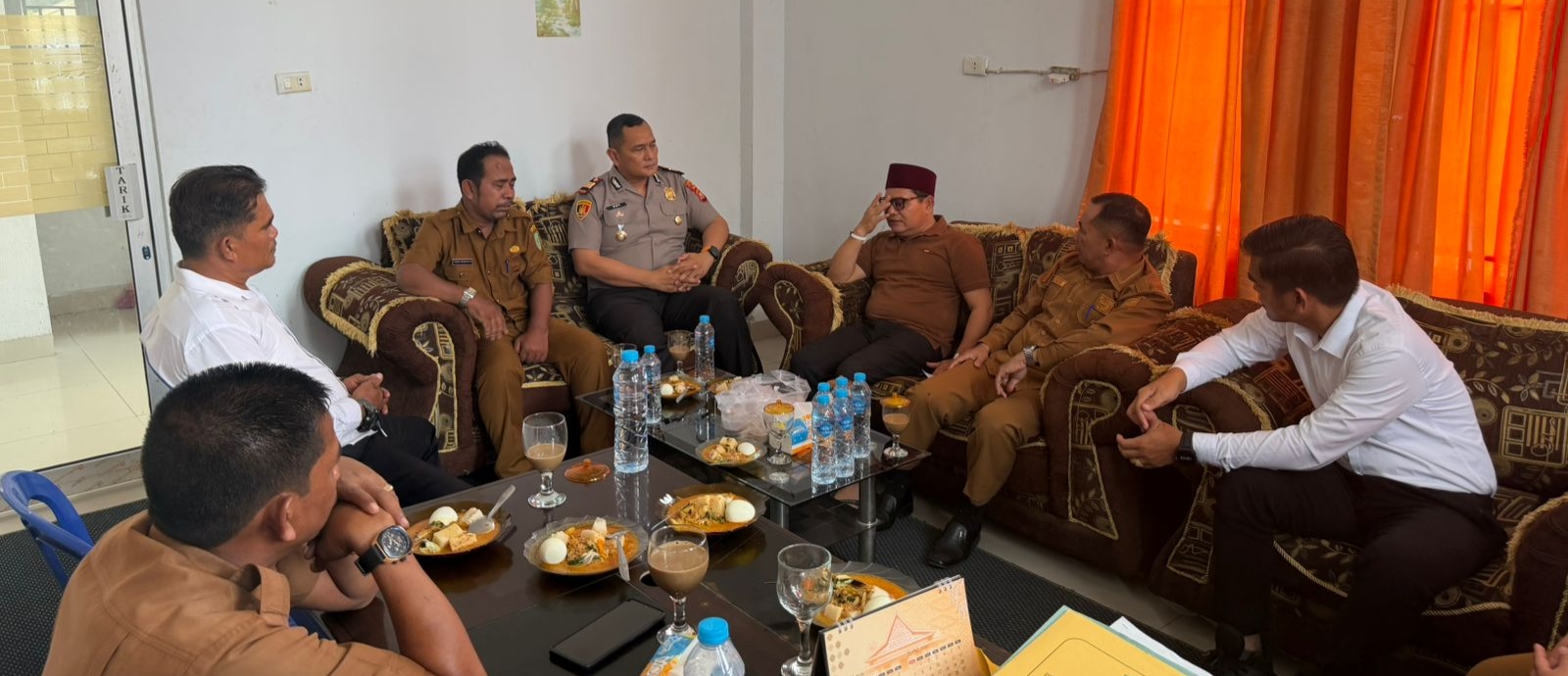 Polsek Pujud Cooling System Bersama Upika, Tokoh Agama dan Tokoh Masyarakat