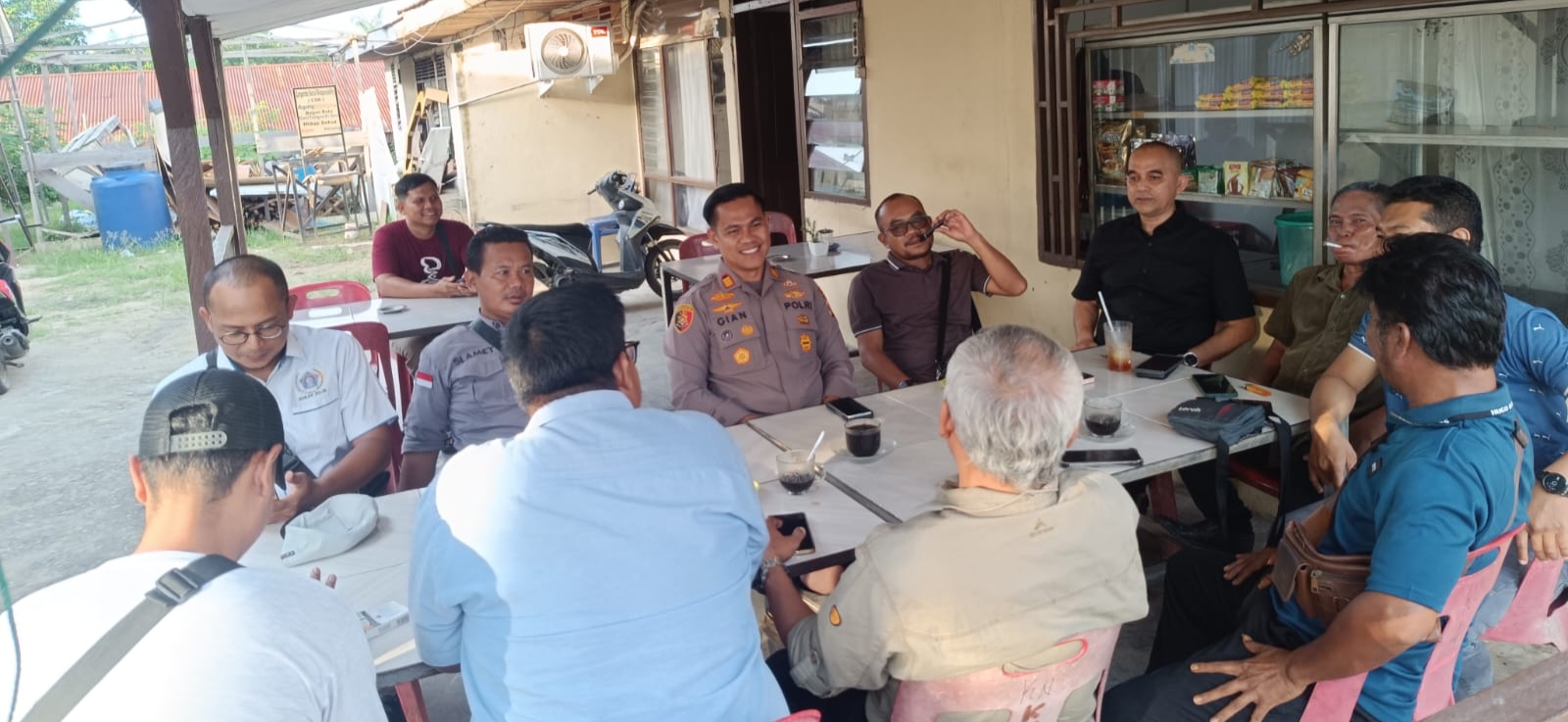 Bangun Komunikasi Kapolsek Bagan Sinembah Silahturahmi Bersama Insan Pers