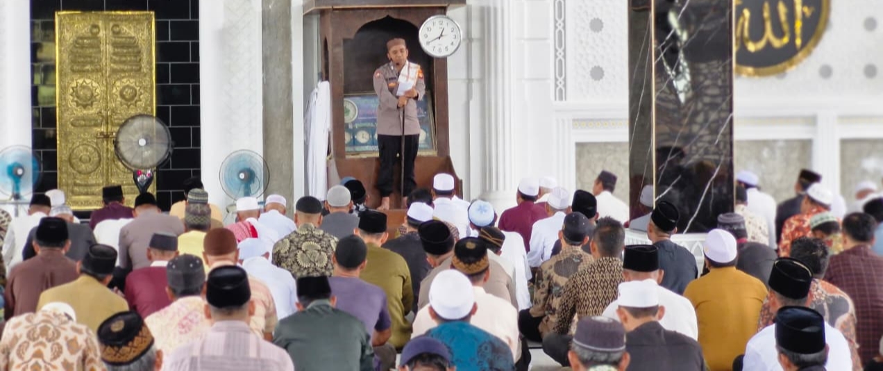 Perkuat Silahturahmi Polres Rohil dan Sat Brimob Polda Riau Gelar Sholat Jum’at Bersama
