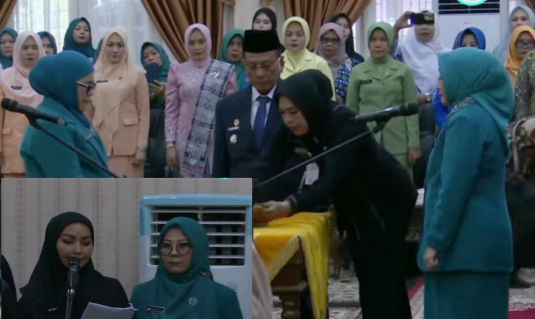 Ketua DWP Seketeriat DPRD Rohil Rika Fitriadi Dampingi MC Pelantikan TP PKK Rohil