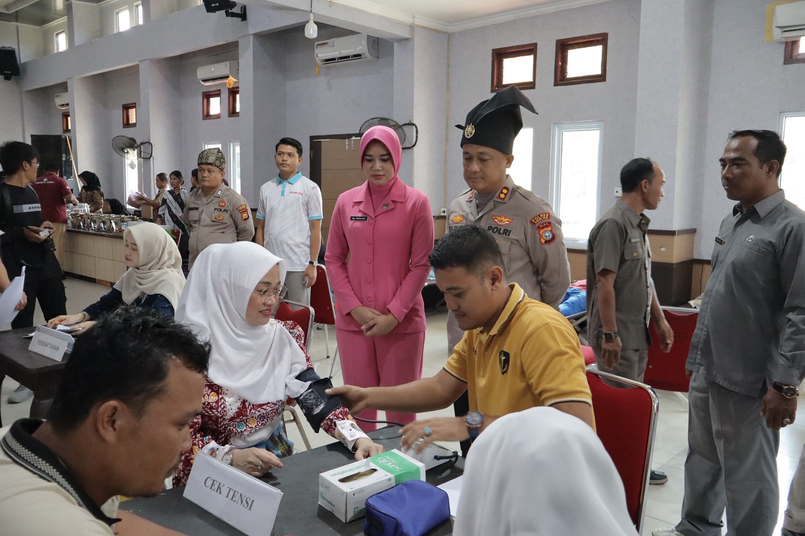 Ketua DPRD Rohil Hadiri Kegiatan Syukuran dan Donor Darah di Polres Rohil